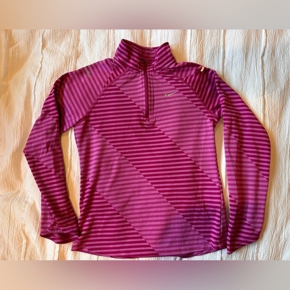 🌞BOGO🌞Nike dri fit - Picture 1 of 6